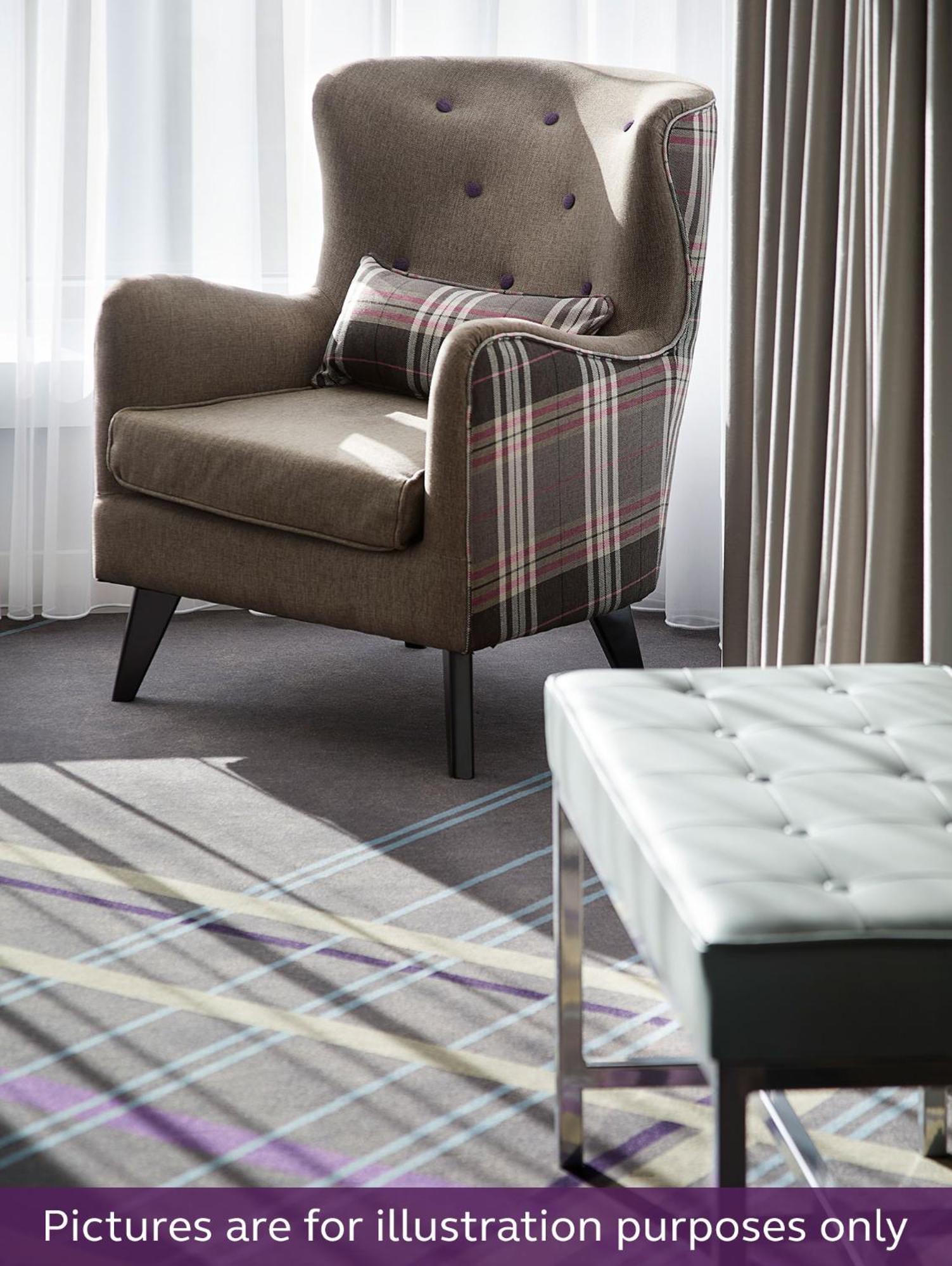 Premier Inn Stuttgart City Centre Экстерьер фото